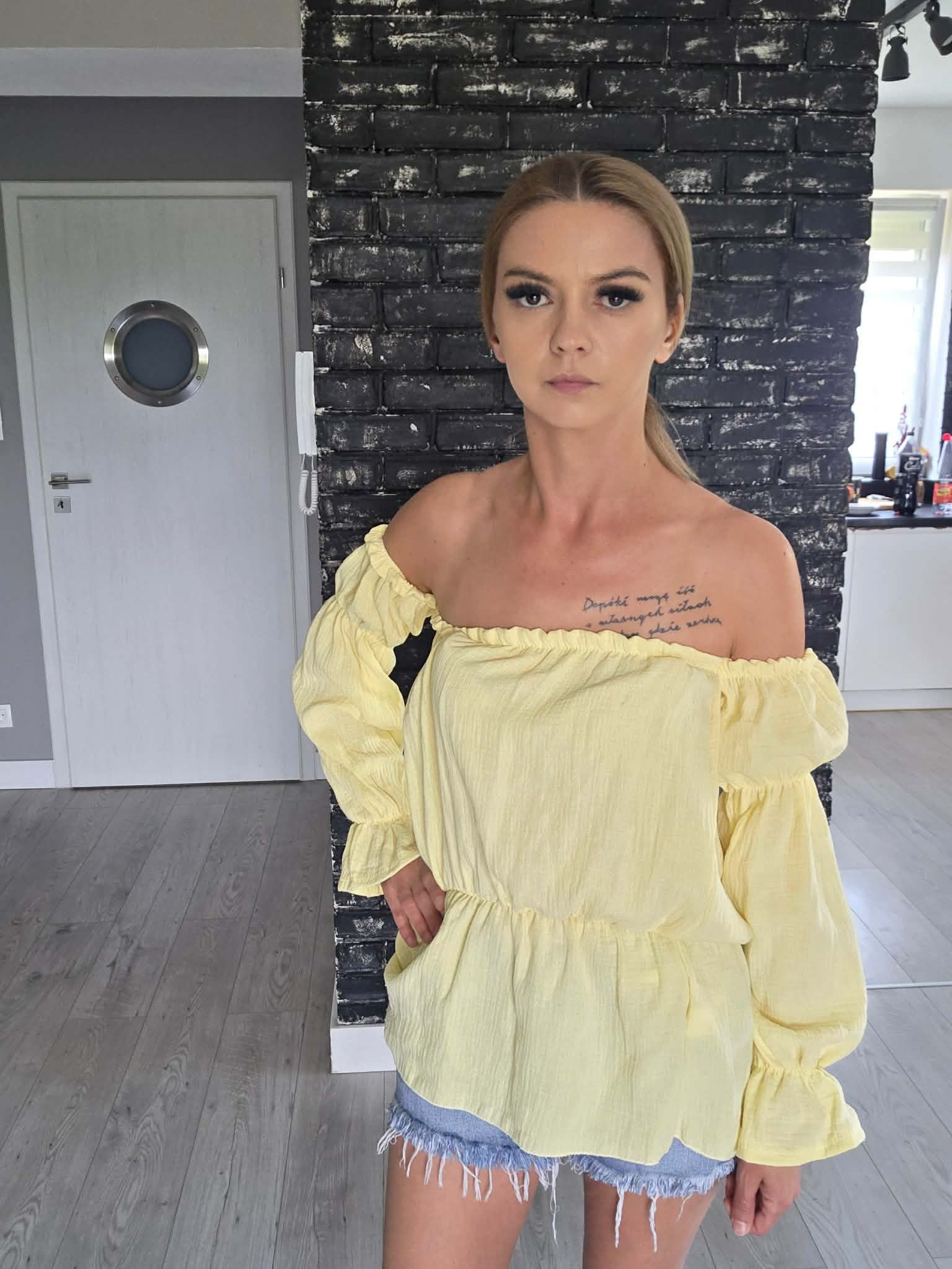 Bluzka żółta off-shoulder