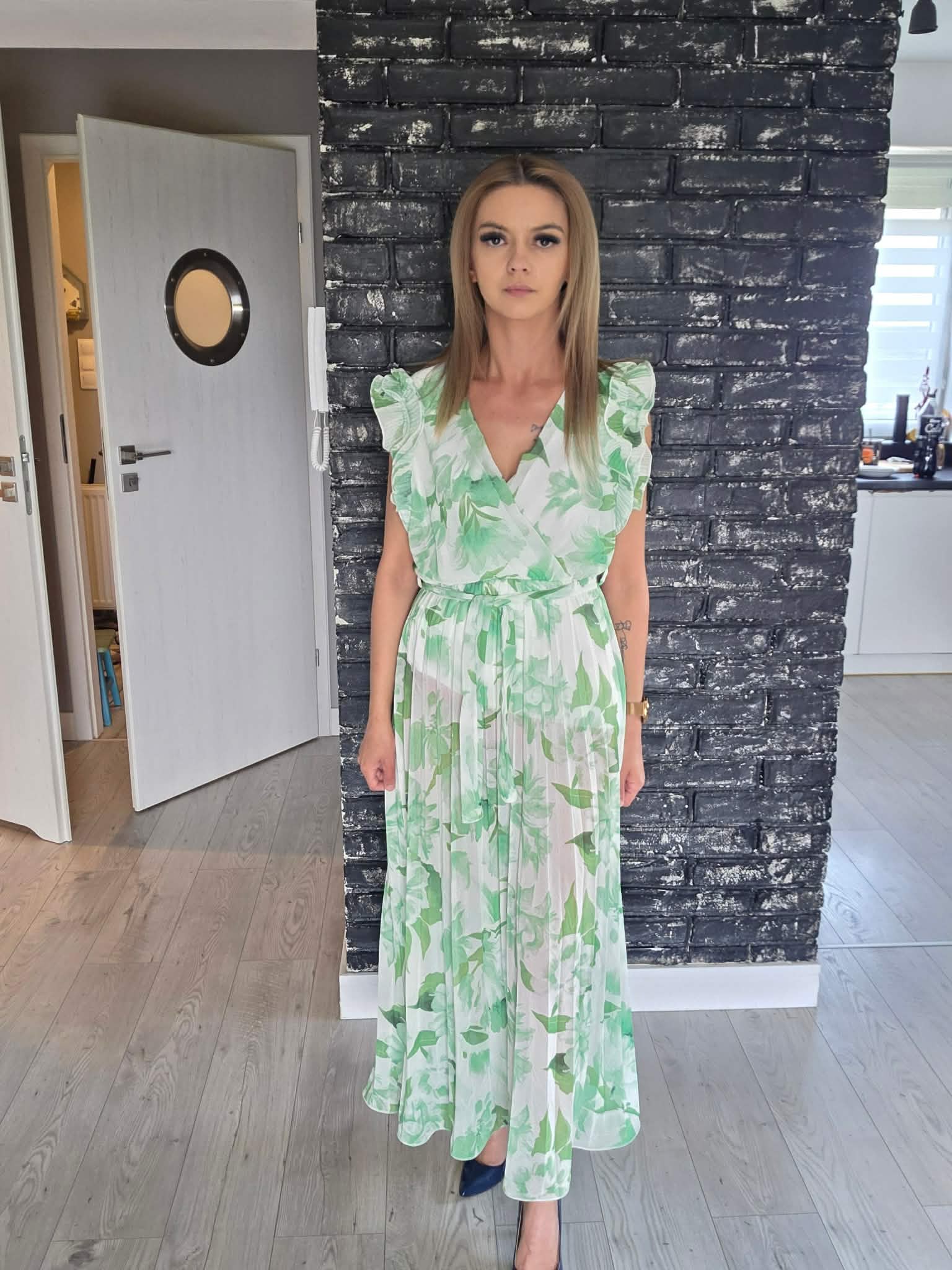 Sukienka maxi w kwiaty
